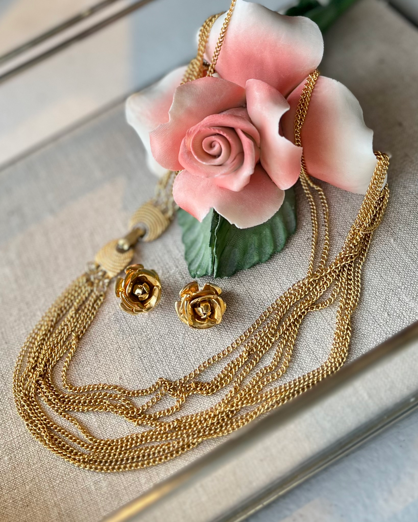 Vintage Goldplate Rose Clip-On Earrings TVE17