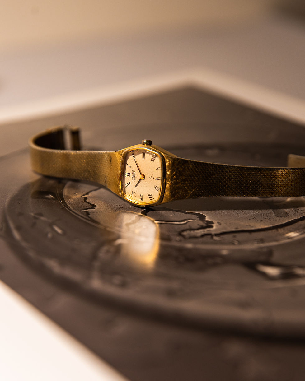 Thumbnail: Seiko Ladies Snake Bracelet Gold Vintage Watch
