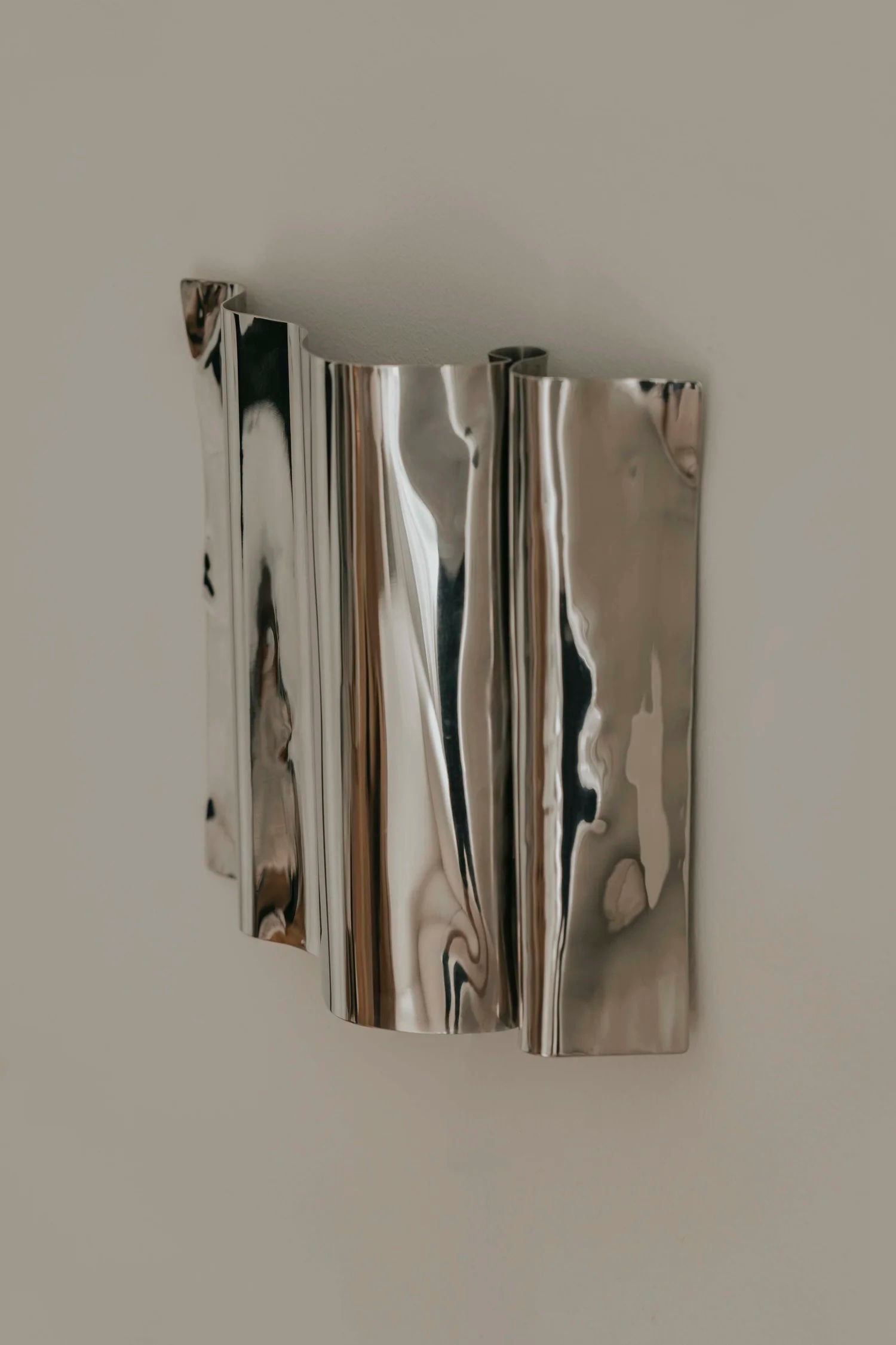 PSYCHEDELIC WALL SCONCE