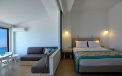 Simon Sea View Studio