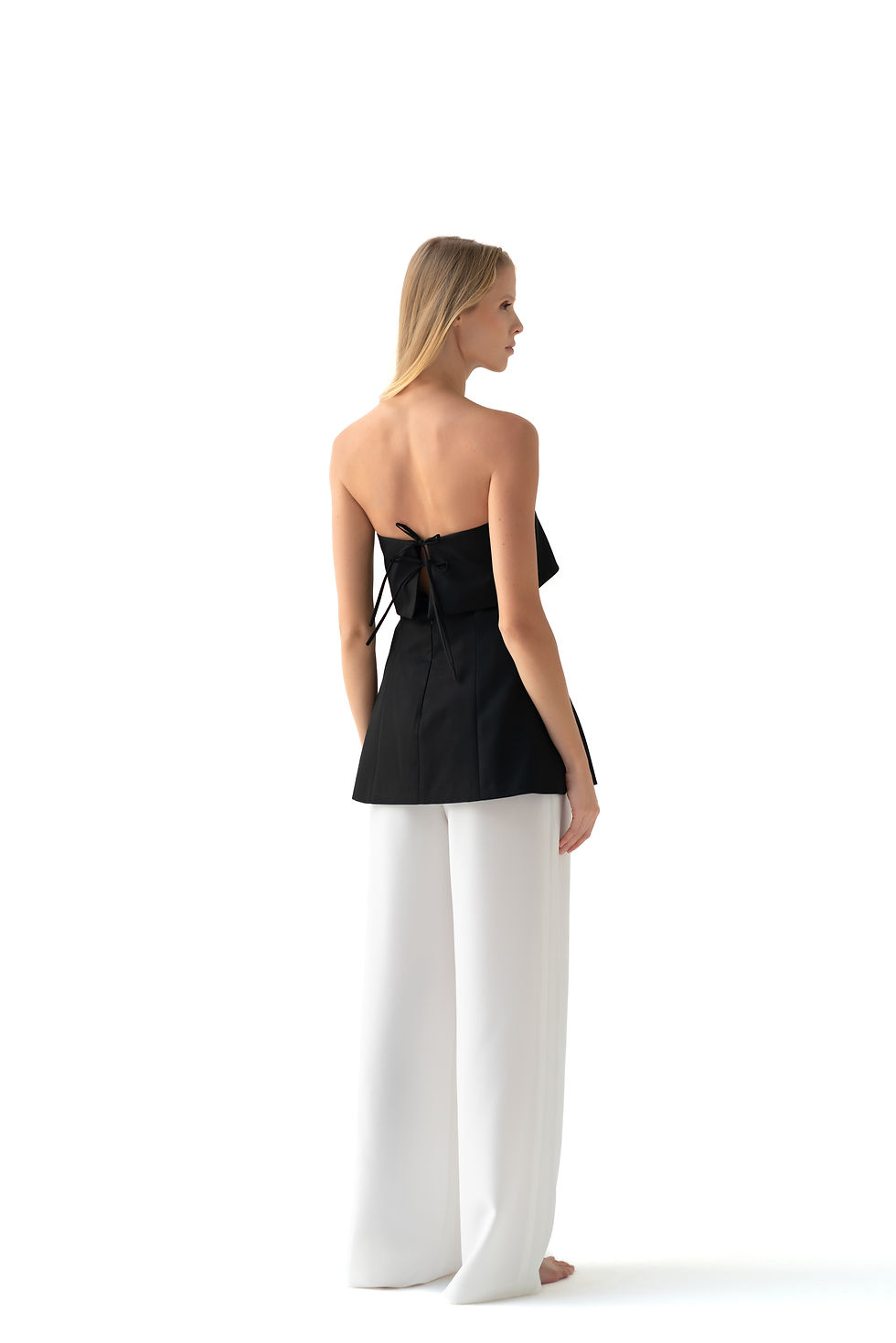 Thumbnail: LUNA Strapless Tailored Blous