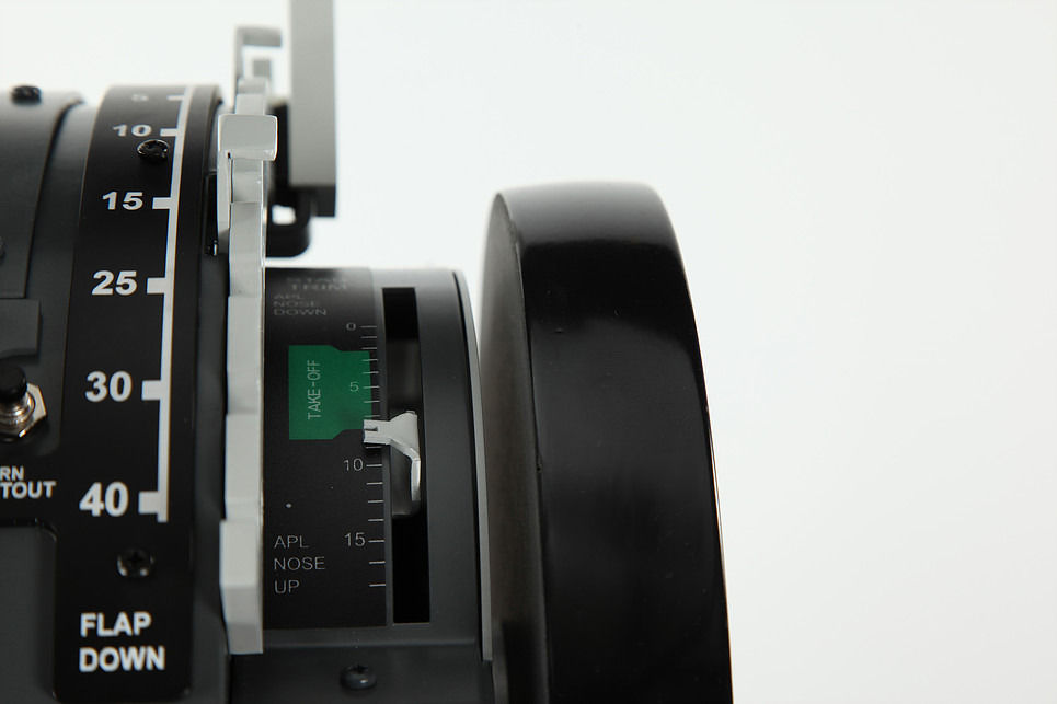 Thumbnail: AGRONN B737 Throttle Quadrant front detail