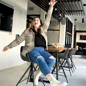 Carly Photo's Vertical (6).png