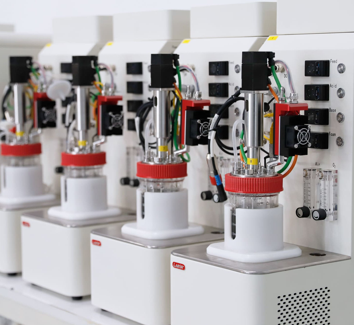 Bioreactor Cleanroom Biorreactor paralelo de alto rendimiento | Serie BR110 0.7–15 L ...