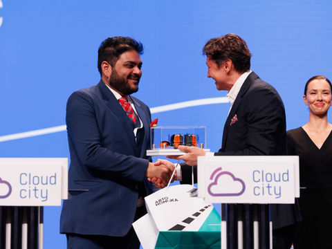 Technologoical collaboration signing ceremony between Vedaska Ventures and Russian Robotics company Autonomika at BRICS Forum.