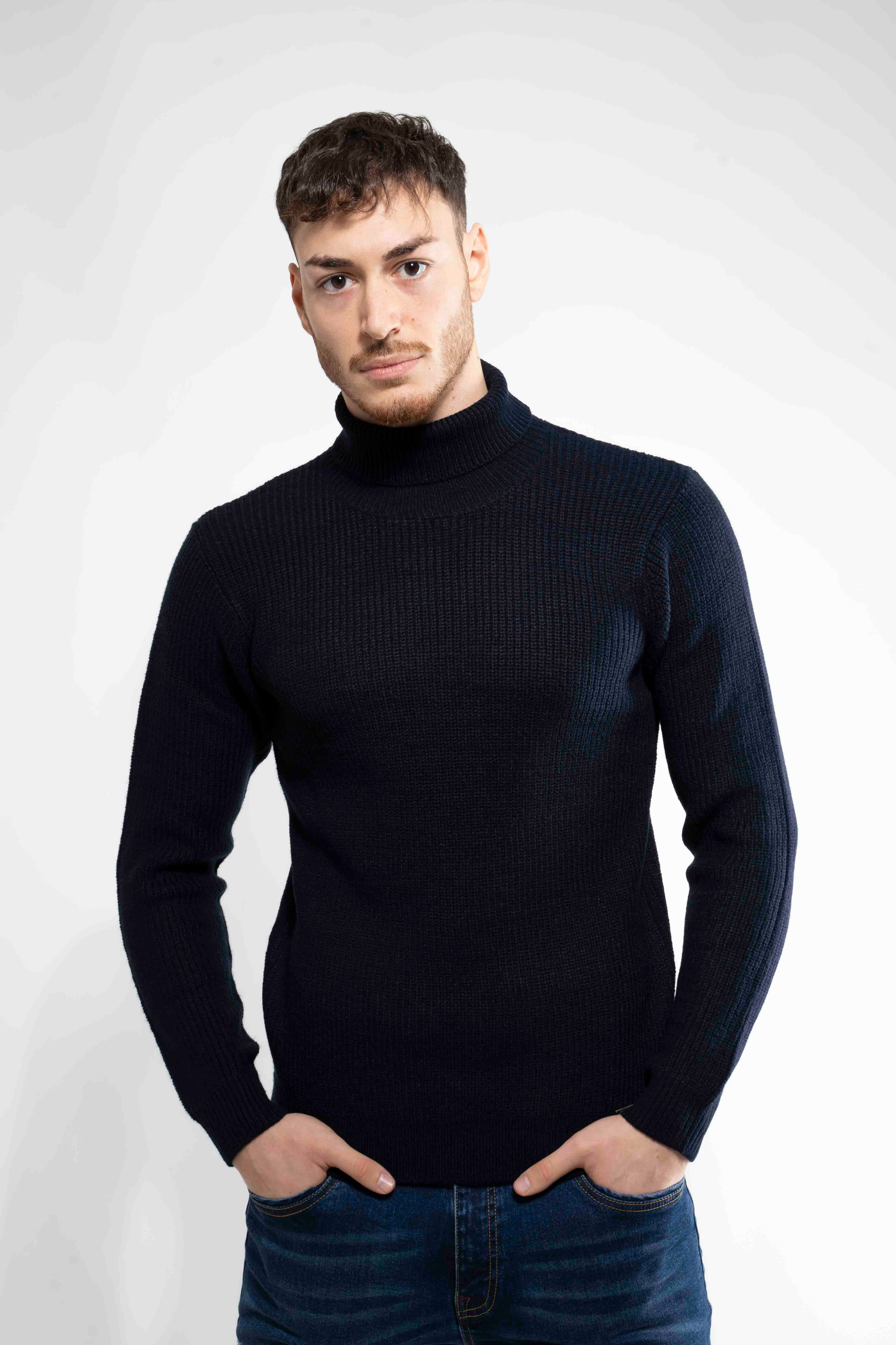 Pullover Blu a collo alto