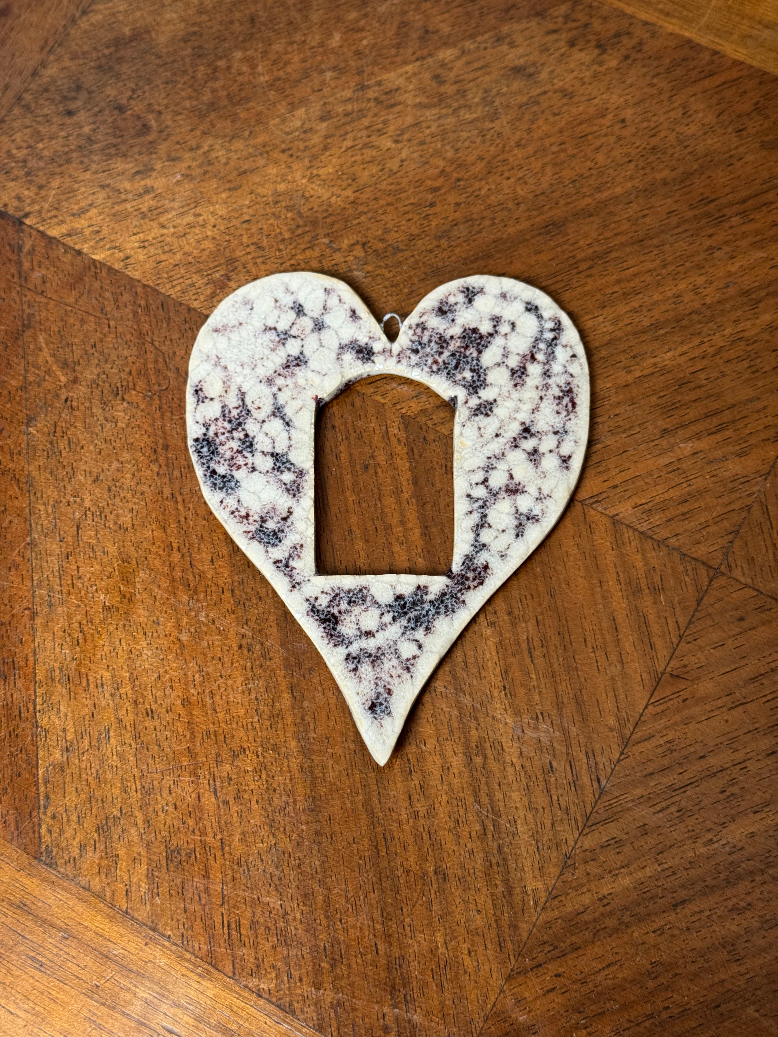 Cadre souvenir coeur - tacheté