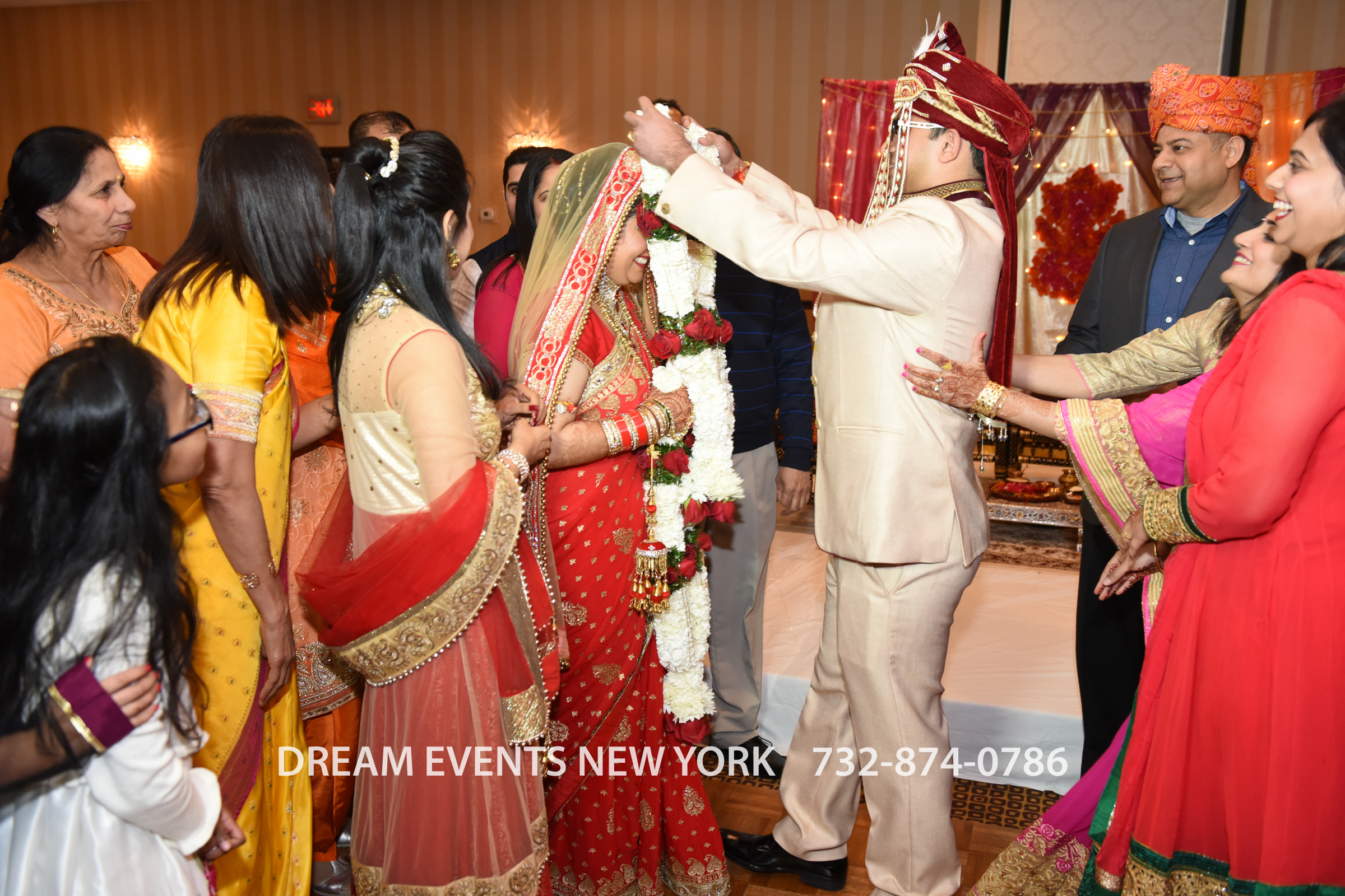 WEDDING 300