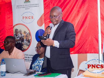 Le Programme National de Cantines Scolaires (PNCS), à travers sa Commission spécialisée de passation des marchés publics.