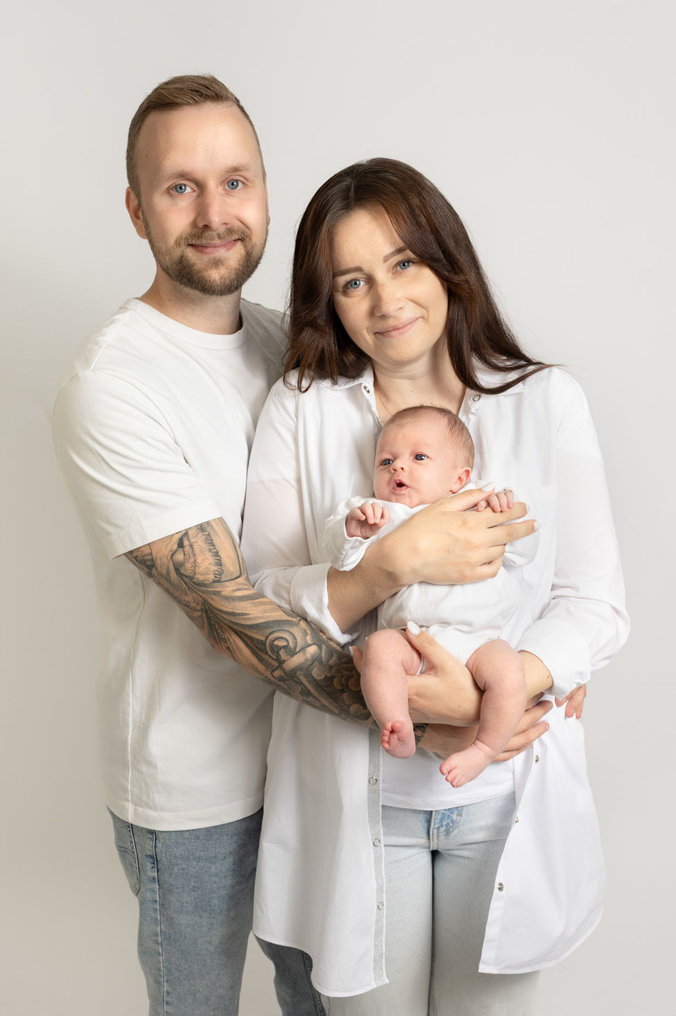 Lapsikuvaus perhekuvaus vauvakuvaus newbornkuvaus  Valokuvaaja Tornio studio studiossa
