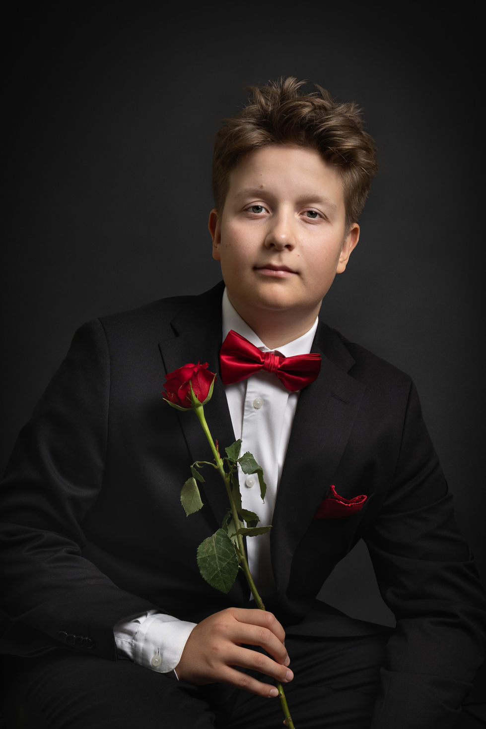 Ylioppilaskuvaus Valmistujaiskuvaus Rippikuvaus studiossa Henkilökuvaus Muotokuvaus
Rippikuvaus Tornio Kemi Valokuvaus Valokuvaaja