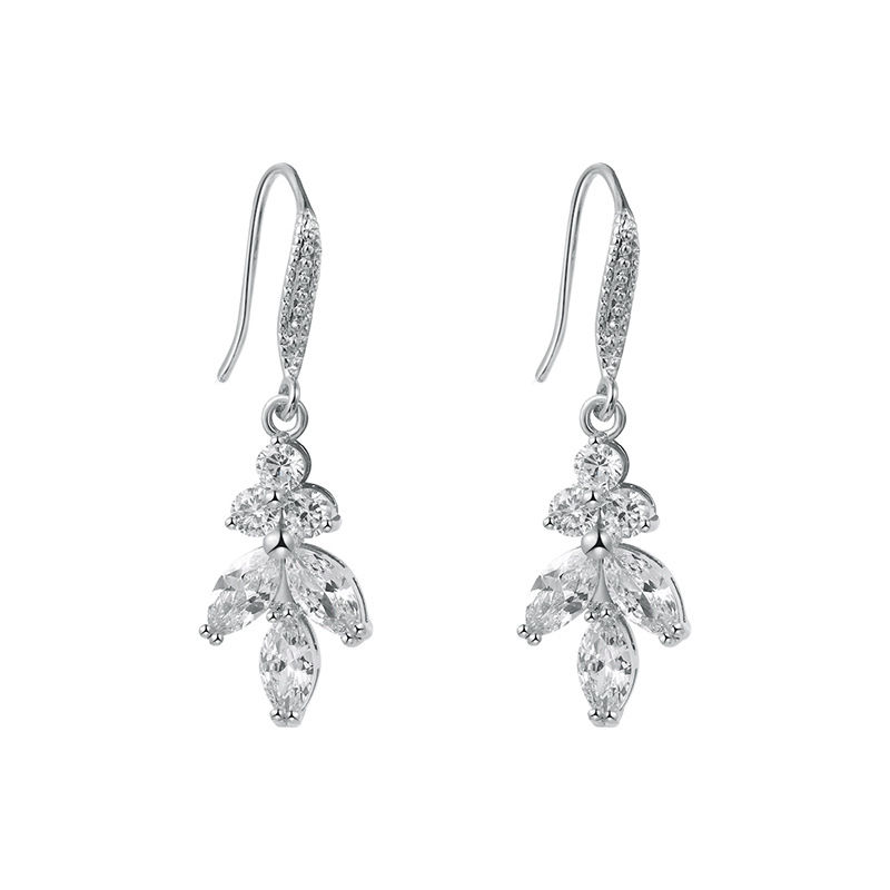 Thumbnail: bridesmaids earrings silver