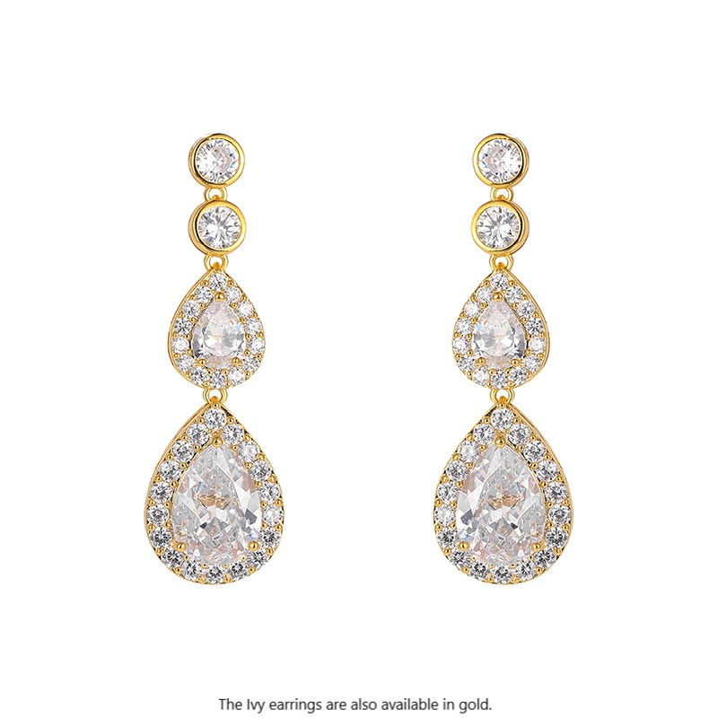 Thumbnail: Statement wedding earrings
