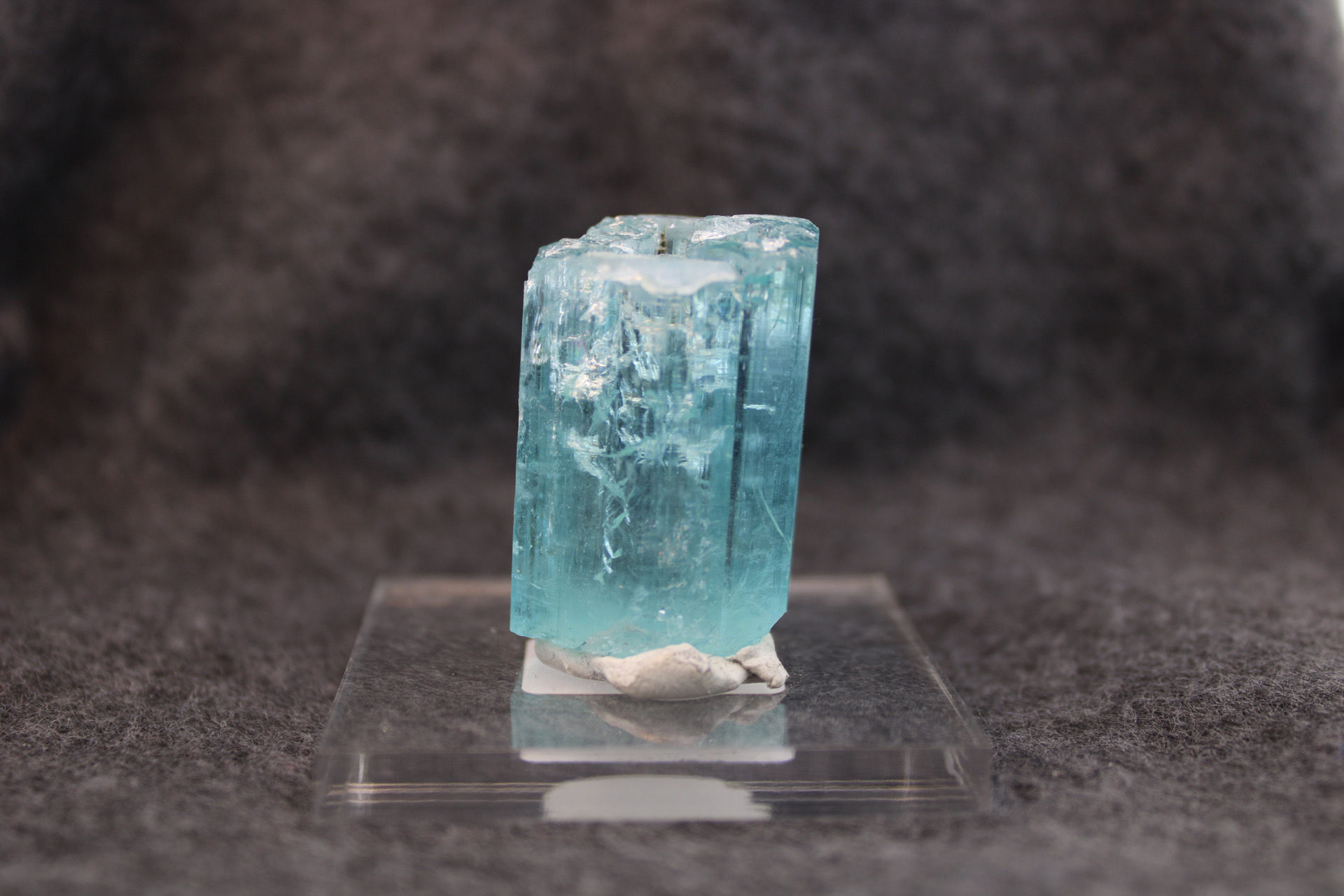 195cts Aquamarine Terminated Specimen