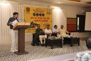 जबलपुर में होम स्टे, फार्म स्टे एवं बेड एंड ब्रेकफास्ट योजना की कार्यशाला एवं पंजीयन शिविर संपन्न
जिम्मेदार पर्यटन से आत्मनिर्भर बनेंगे परिवार - मध्य प्रदेश टूरिज्म बोर्ड