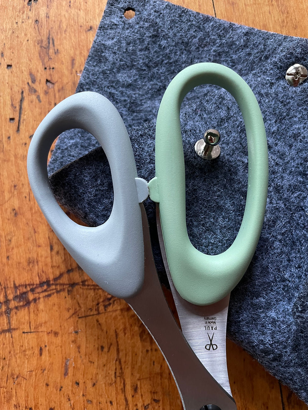 Miniaturbild: Pferdescheren Set in Filztasche