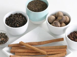 COOKING WITH SPICES