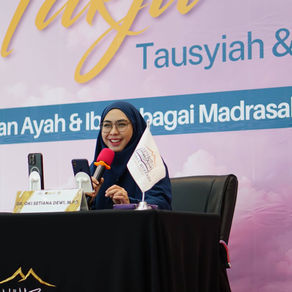 Parenting bersama Ustadzah Oki Setiana Dewi