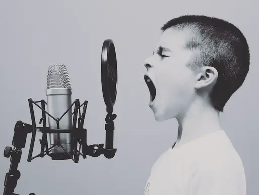Le pouvoir des podcasts en communication : créer du contenu audio captivant