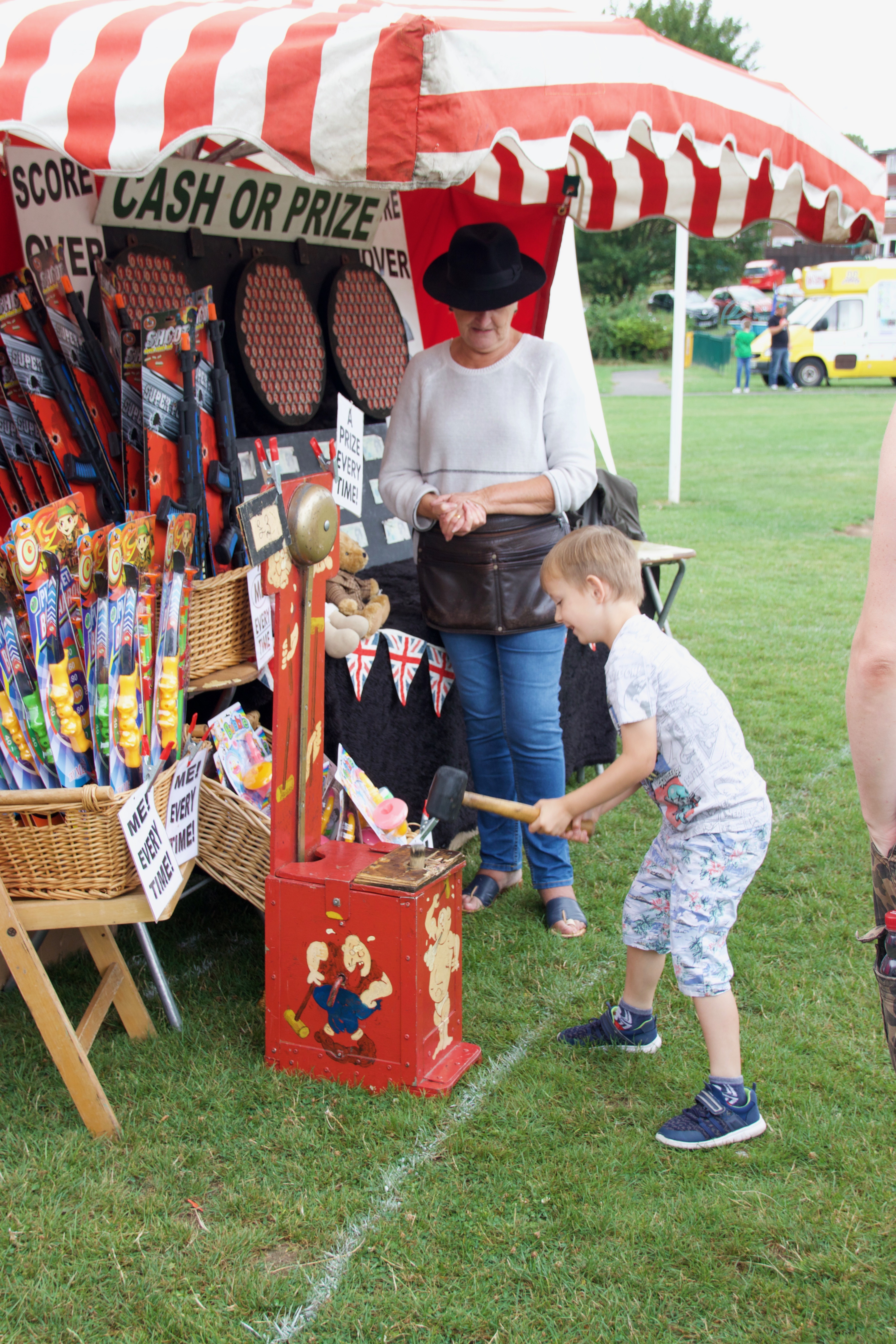 Funfayre stalls