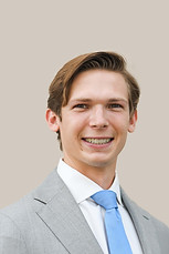 Braden Lazard Headshot.jpg