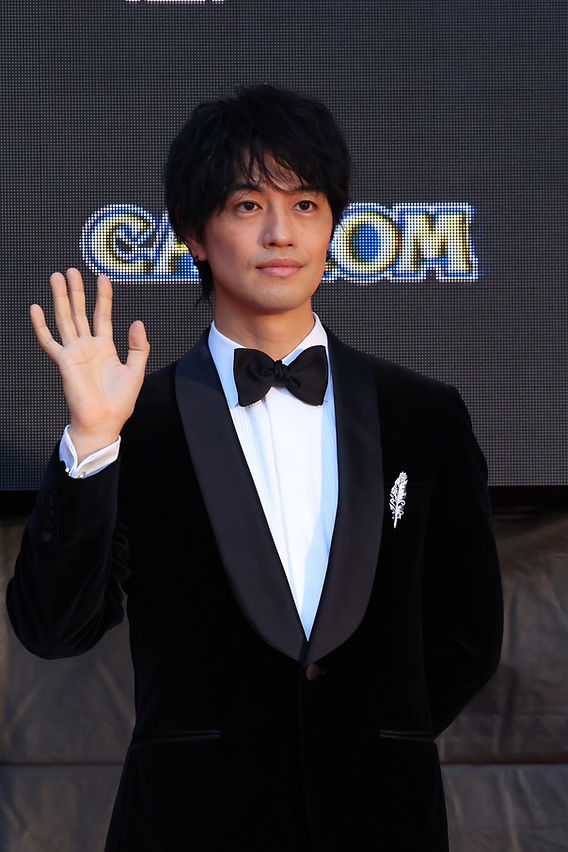 斎藤工主演映画フライヤー額装貴重 Amazon.co.jp: 映画チラシ「昼顔」+SP対談冊子 上戸彩 斎藤工 : ホーム