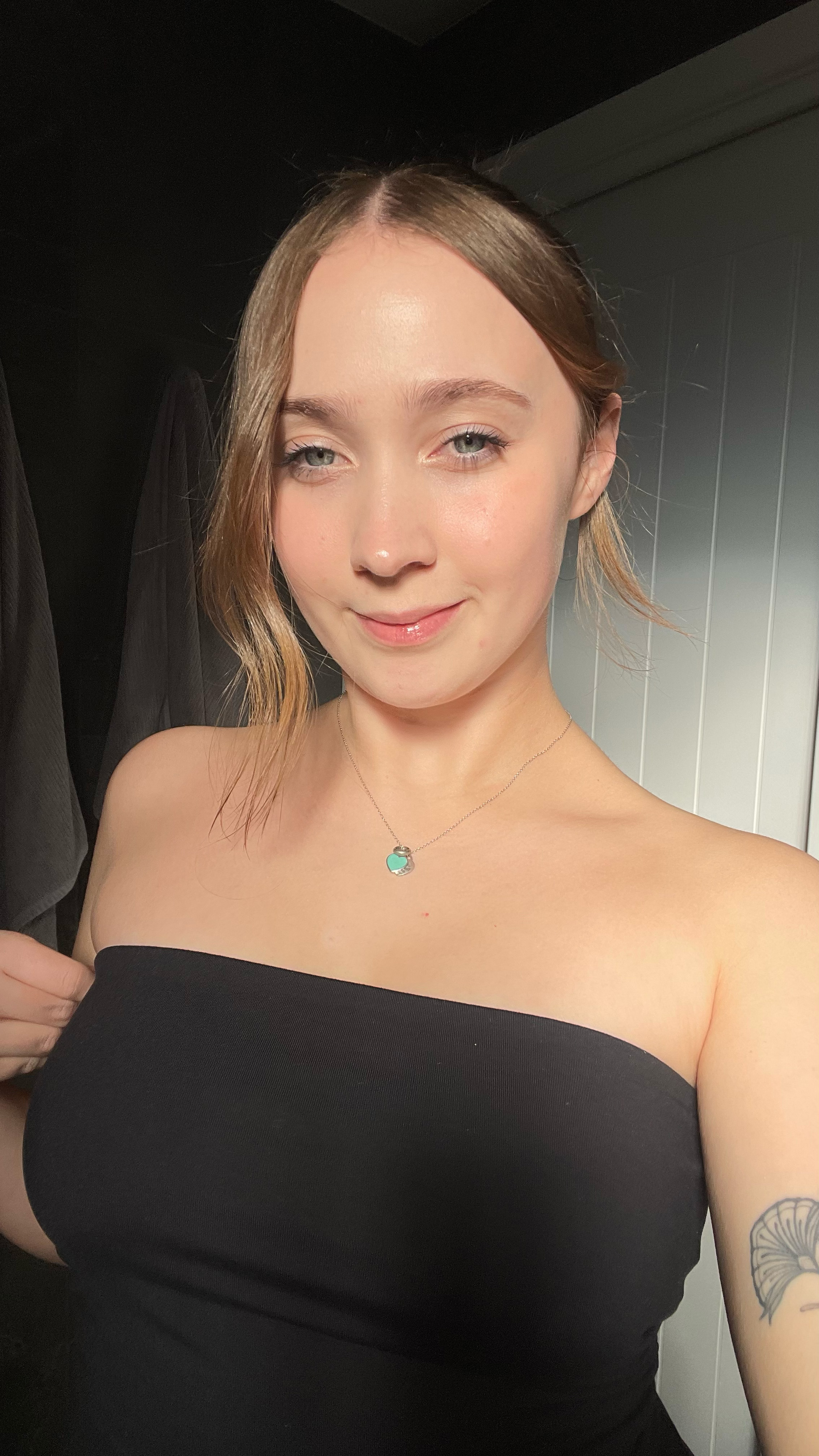 Writer: Sharna - Bluelily Creative Founder