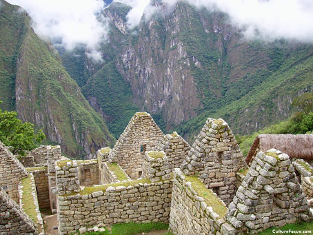 A brief historical and cultural overview of pre-Hispanic Peru