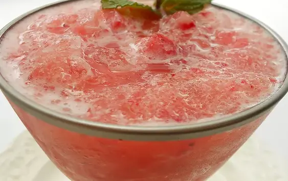 Mongolian Strawberry Orange Juice Smoothie