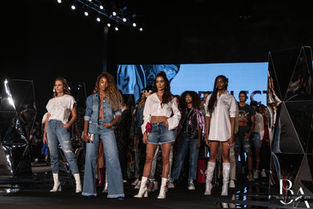 Disney celebró sus 100 años a través de la moda colombiana.