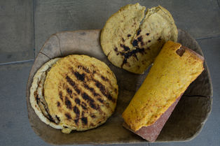 Un homenaje a la arepa colombiana.