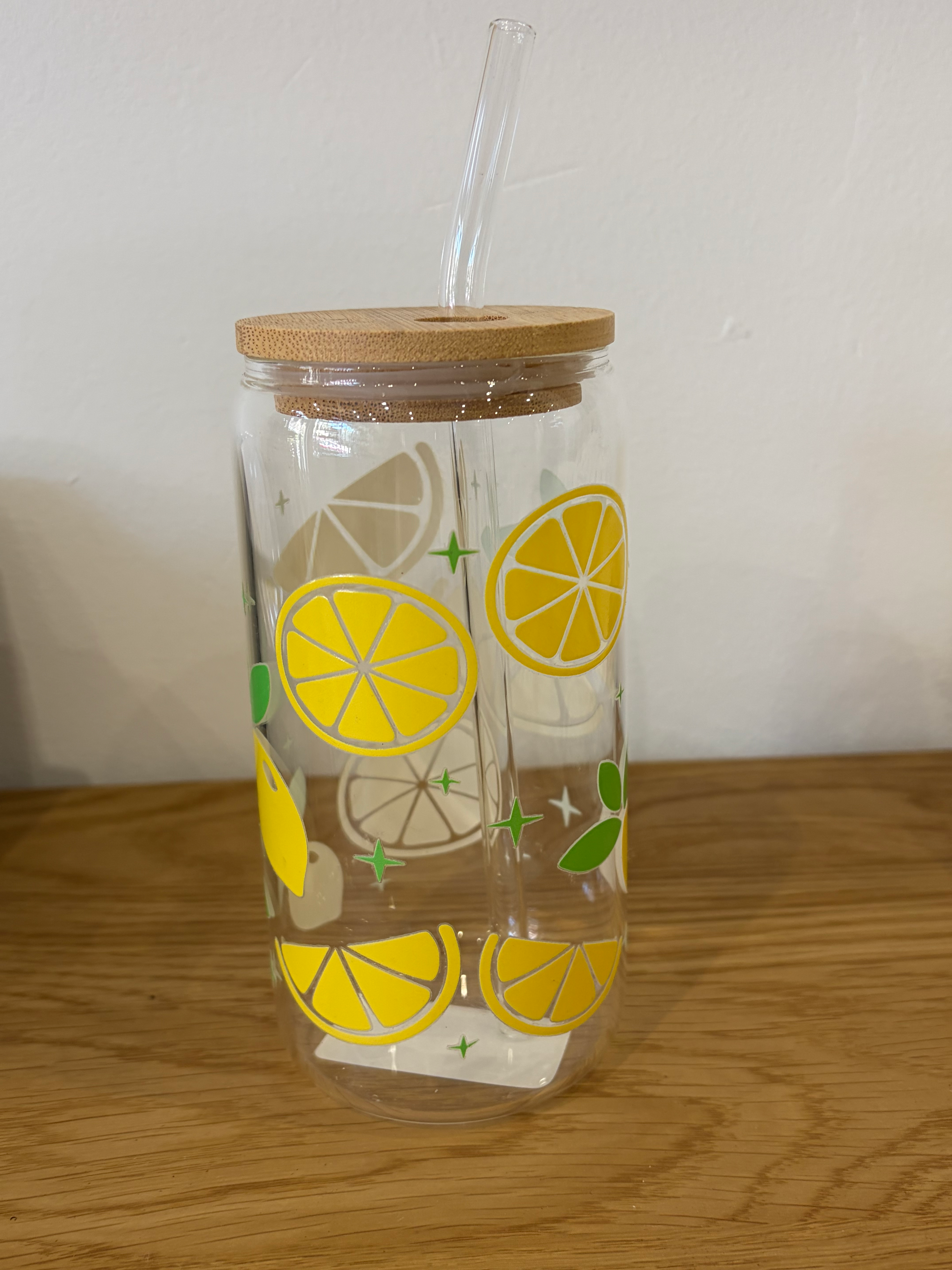 Beautiful and vibrant lemons libbey glass cup with bamboo lid and glass straw. Perfect for cold drinks on a summers day