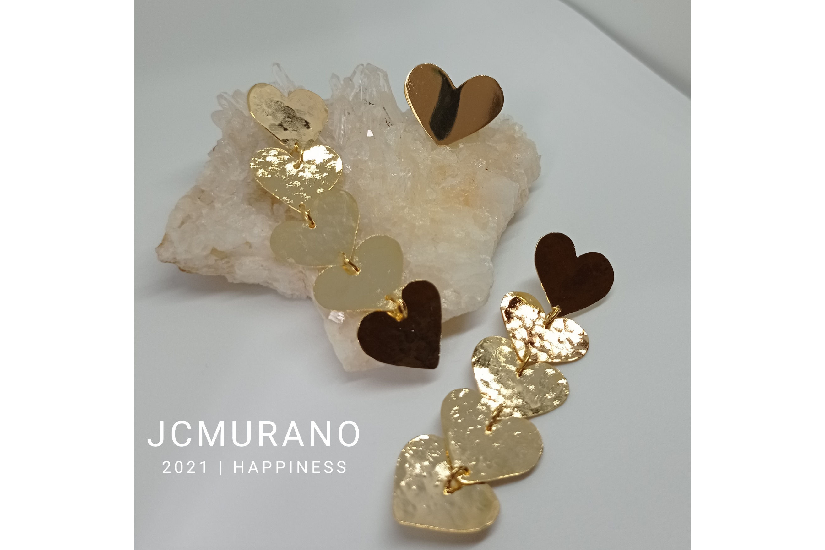 Aretes de corazón grandes 