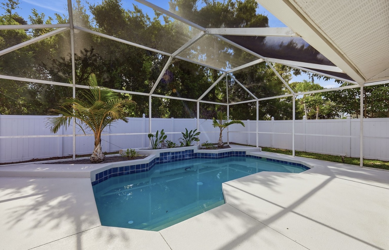 Screened private pool