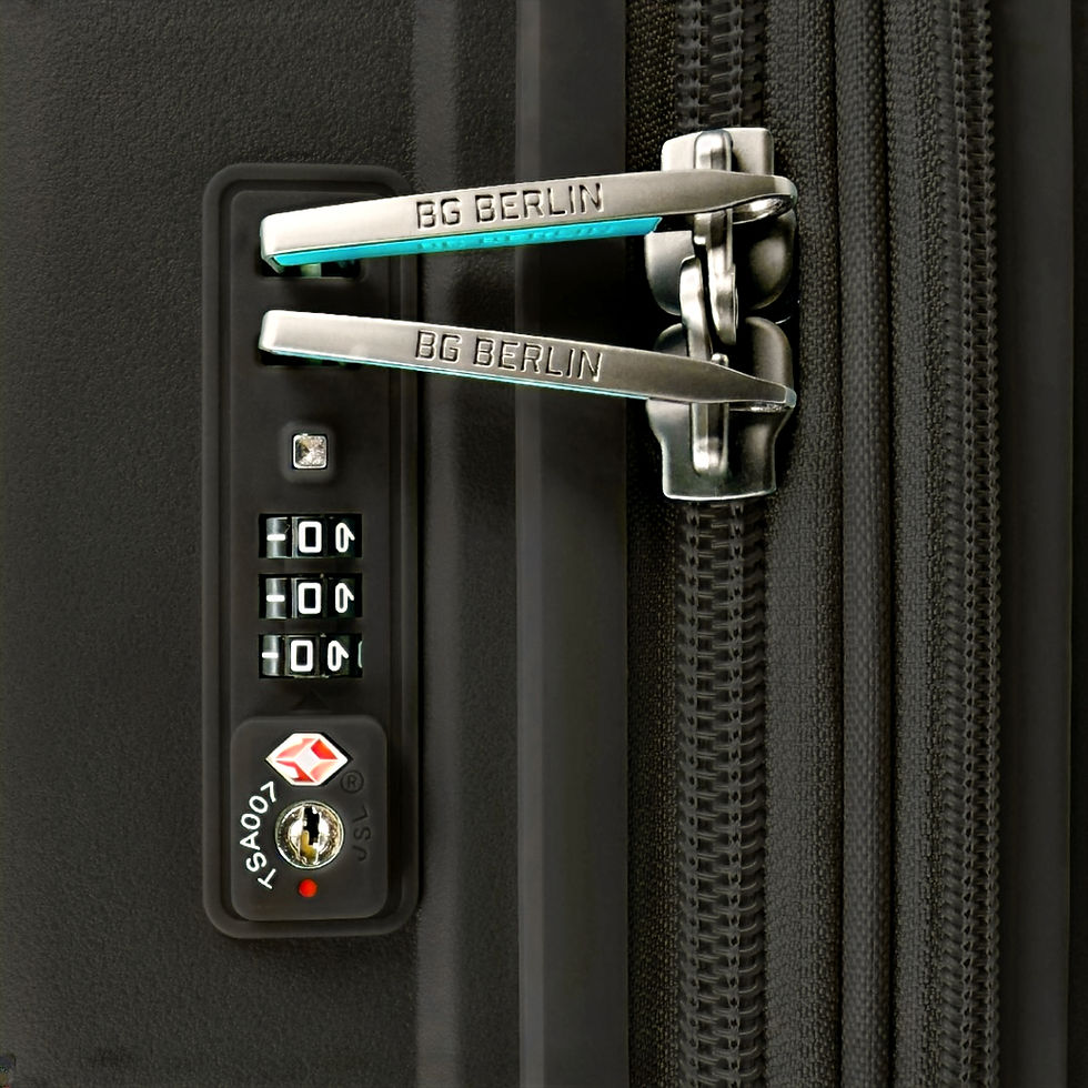 Thumbnail: BG Berlin – SODA Luggage 24'' | BLACK