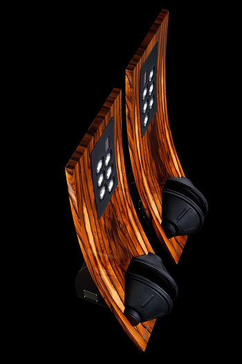 A Priori patented open-baffle reference loudspeakers by ECOBOX