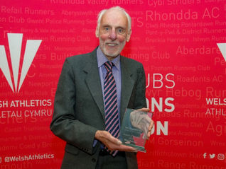 Ron Morris winning lifetime achievement award