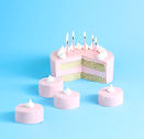 Pastel de cumpleaños de color rosa