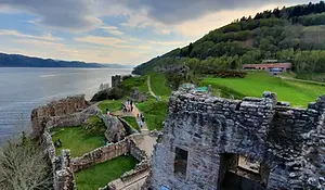 Urquhart Castle, Discover, Scotland Guide