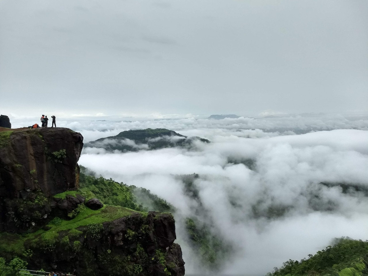 summer treks near mumbai