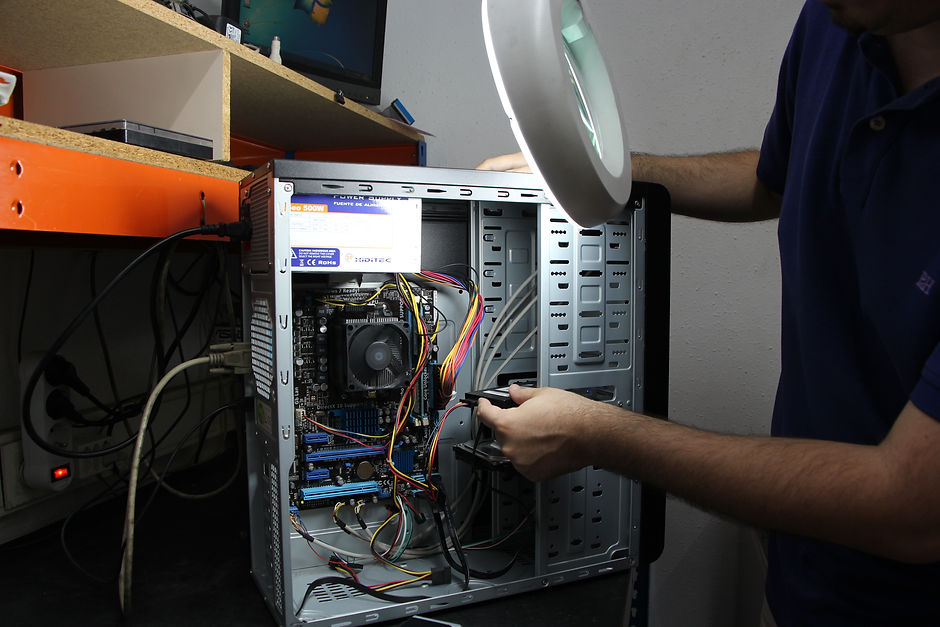 workshop-377099.jpg