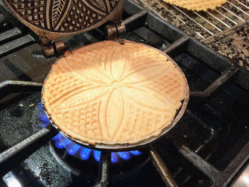 Italian Pizzelle Cookies