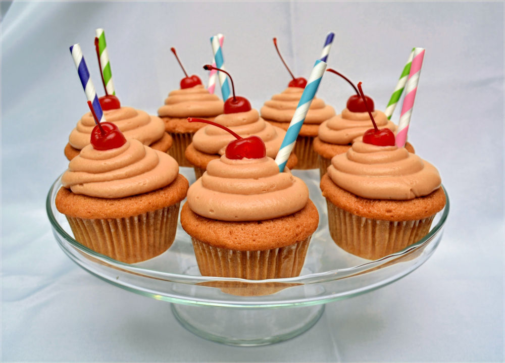 Root Beer Float Cupcakes