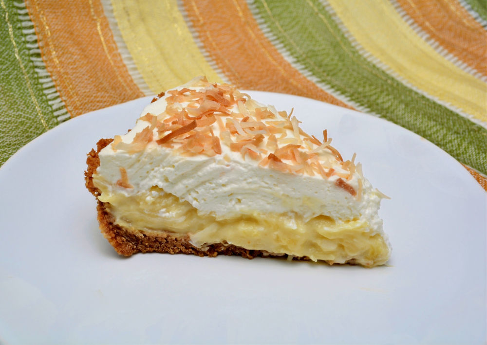 Tropical Pineapple Coconut Cream Pie | Recipe