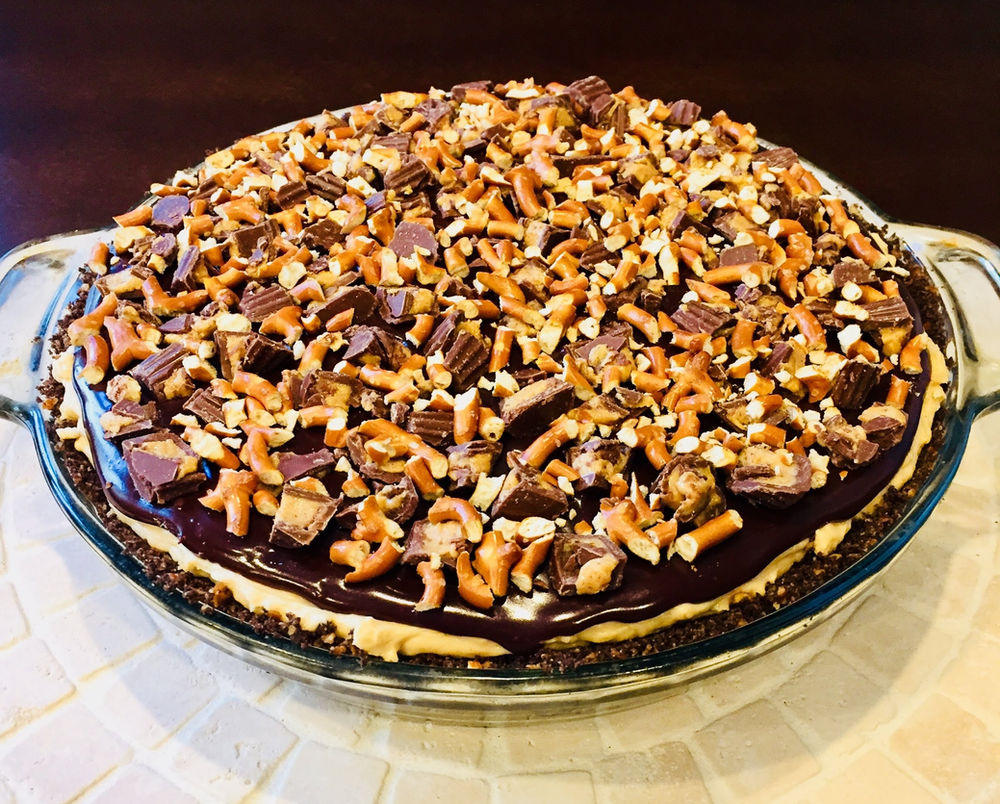 Frozen Peanut Butter Pretzel Pie Recipe