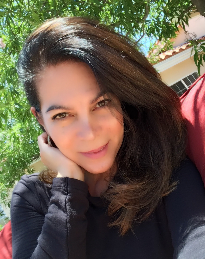 Writer: Ana Thompson