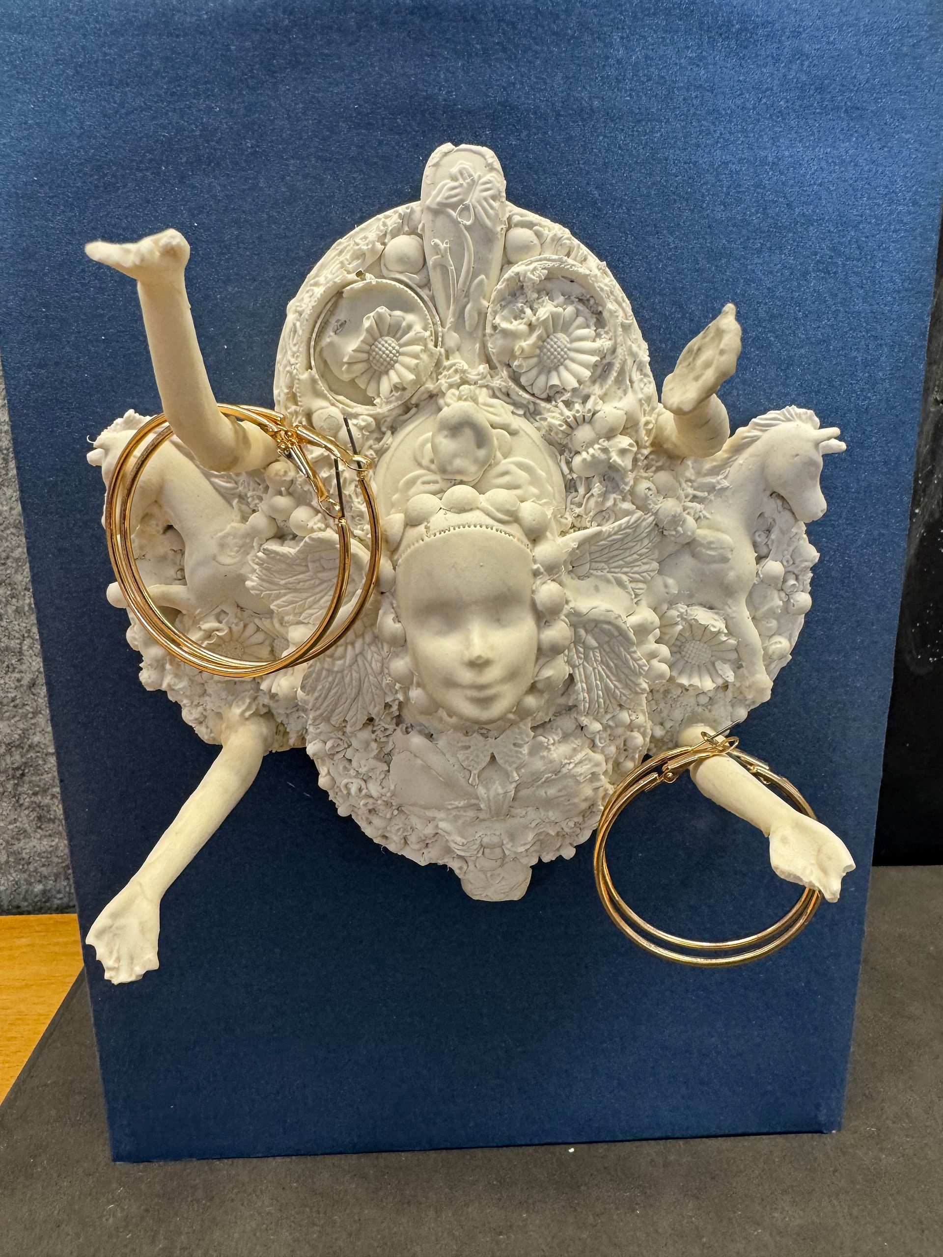 Another view of Louisa Wewering's Neo-Baroque jewellery hanger with white forms from the HTW Berlin Industrial Design workshop.