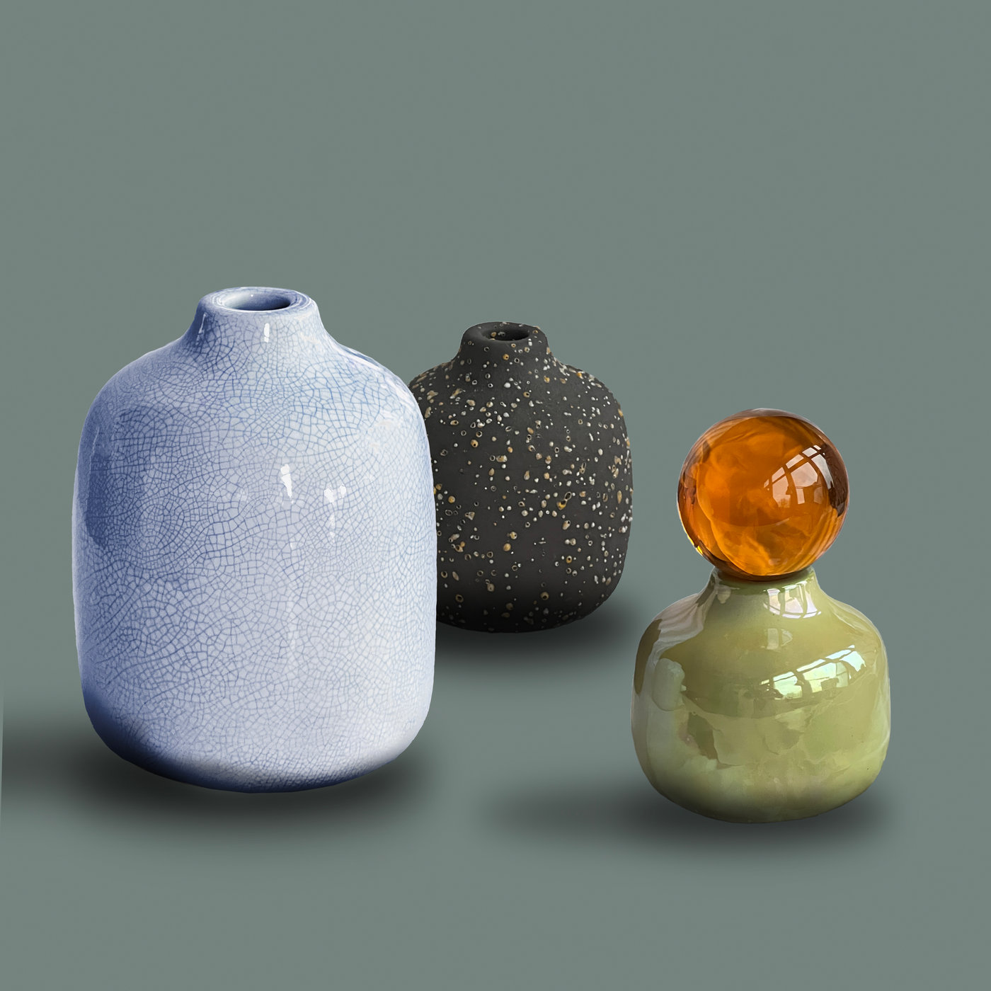Set 1 of three medium VIIE VASES, textured ceramic vases by STUDIO BERG