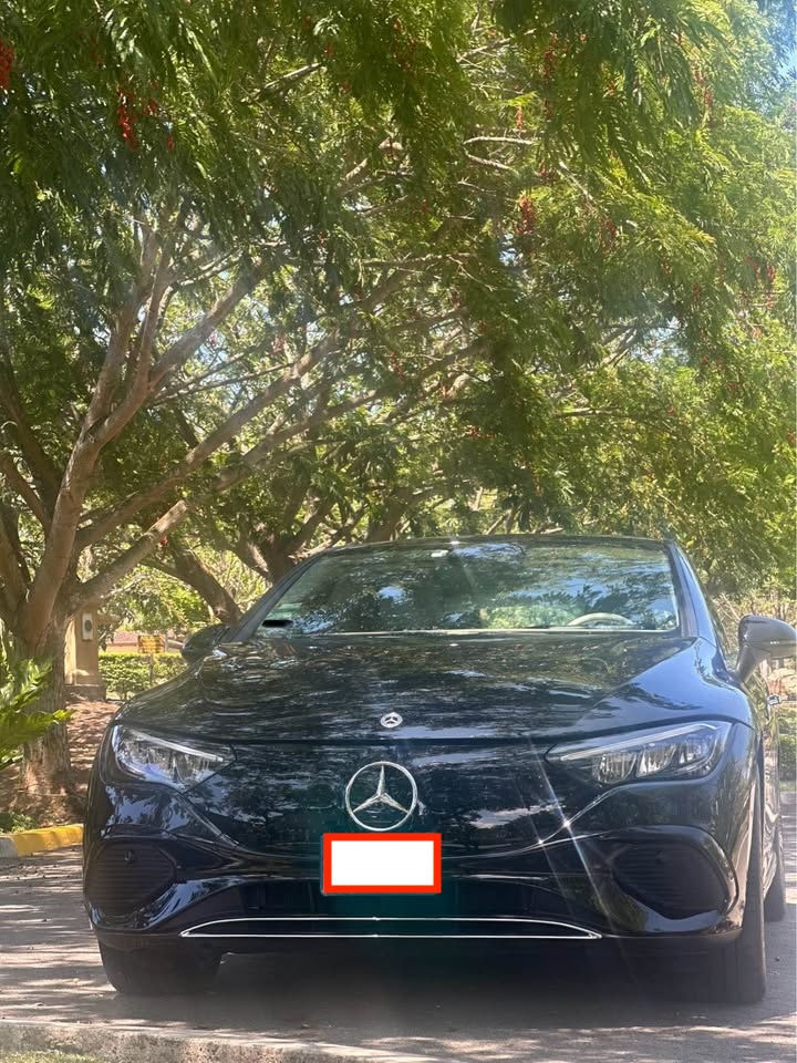 Mercedes Benz EQE 350+