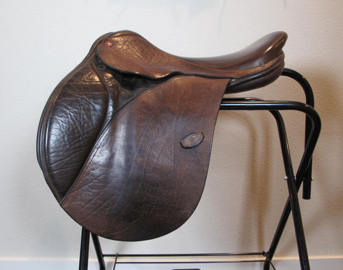 18"W ASC Elan - 2002 model